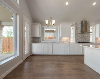 7623 Kiowana Court - Photo Thumbnail 12