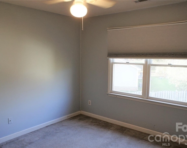 2308 Heathershire Lane - Photo Thumbnail 17