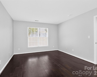 1713 Summit Ridge Lane - Photo Thumbnail 20