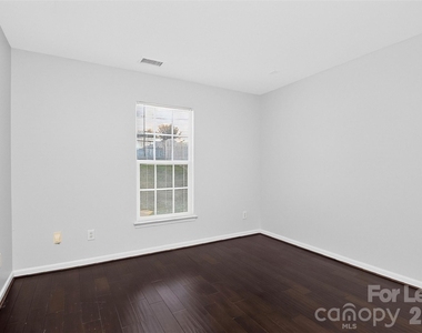 1713 Summit Ridge Lane - Photo Thumbnail 7
