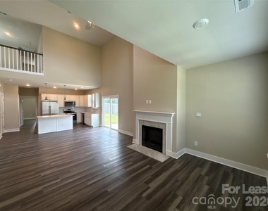 1009 Justice Avenue - Photo Thumbnail 1
