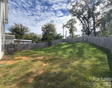 1009 Justice Avenue - Photo Thumbnail 17