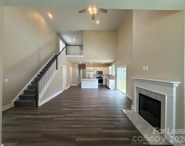 1009 Justice Avenue - Photo Thumbnail 2