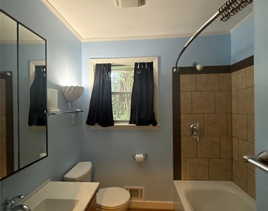 4344 University Drive - Photo Thumbnail 9