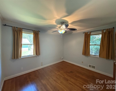 4344 University Drive - Photo Thumbnail 10