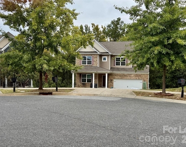 7703 Kelburn Lane - Photo Thumbnail 2