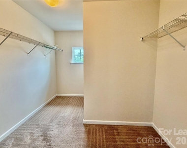7703 Kelburn Lane - Photo Thumbnail 21