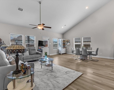 5665 Castle Peak Bend - Photo Thumbnail 13