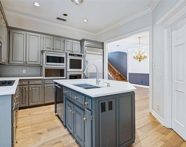 2314 Pheasant Trail - Photo Thumbnail 7