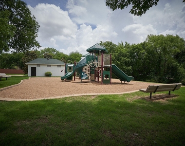 320 Elizabeth Trail - Photo Thumbnail 34