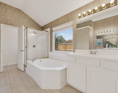 320 Elizabeth Trail - Photo Thumbnail 24