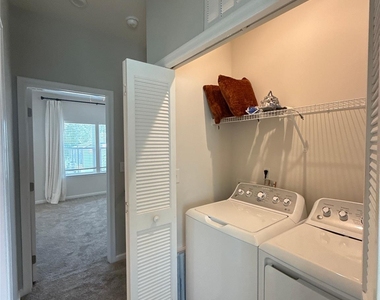 10840 Overlook Mountain Drive - Photo Thumbnail 17