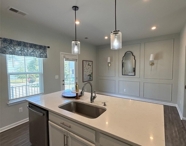 10840 Overlook Mountain Drive - Photo Thumbnail 11
