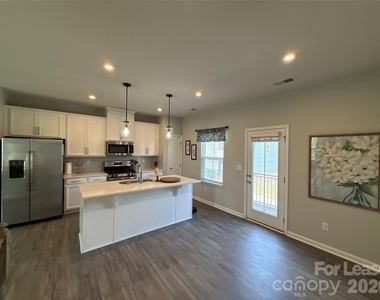 10840 Overlook Mountain Drive - Photo Thumbnail 7