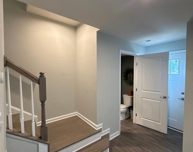 10840 Overlook Mountain Drive - Photo Thumbnail 3