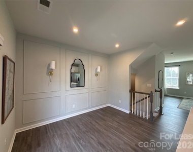 10840 Overlook Mountain Drive - Photo Thumbnail 8
