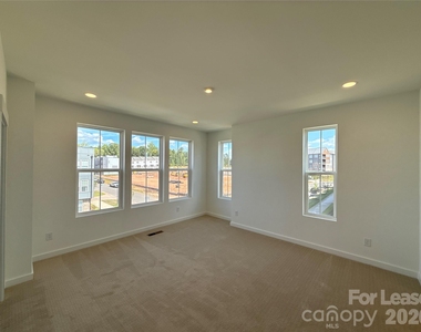 7009 Westrow Avenue - Photo Thumbnail 10