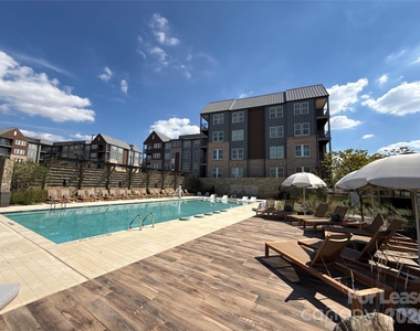 7009 Westrow Avenue - Photo Thumbnail 22