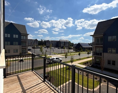 7009 Westrow Avenue - Photo Thumbnail 17