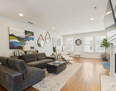 2604 Thomas Avenue - Photo Thumbnail 1