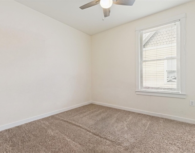 2604 Thomas Avenue - Photo Thumbnail 14