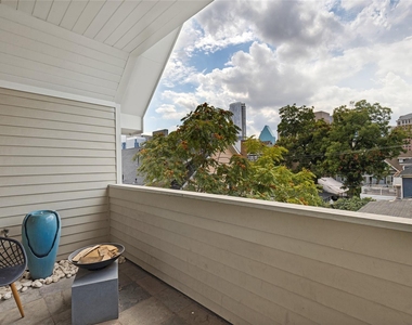 2604 Thomas Avenue - Photo Thumbnail 10