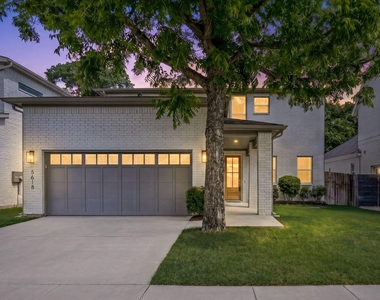 5618 Oaks Lane - Photo Thumbnail 2