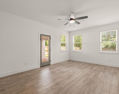5618 Oaks Lane - Photo Thumbnail 19