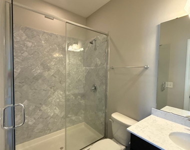 2609 Statesville Avenue - Photo Thumbnail 2
