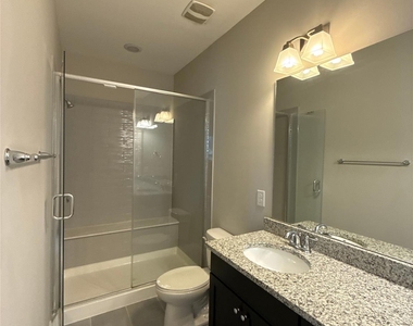 2609 Statesville Avenue - Photo Thumbnail 12