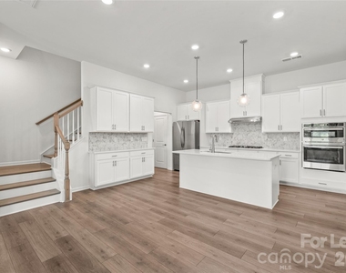 5807 Clear Creek Lane - Photo Thumbnail 7