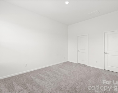 5807 Clear Creek Lane - Photo Thumbnail 17