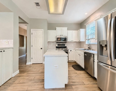3103 Topanga Canyon Drive - Photo Thumbnail 12