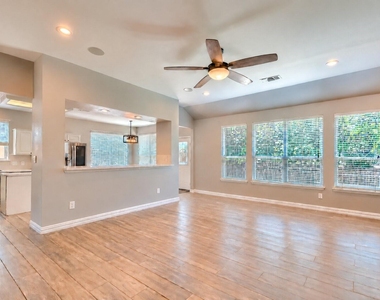 3103 Topanga Canyon Drive - Photo Thumbnail 7