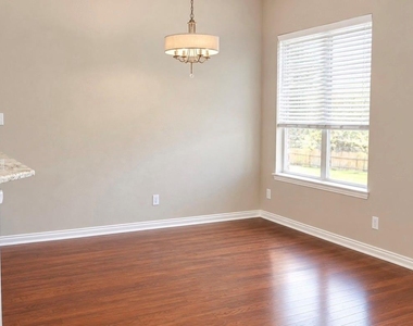 2043 Chevella Drive - Photo Thumbnail 3