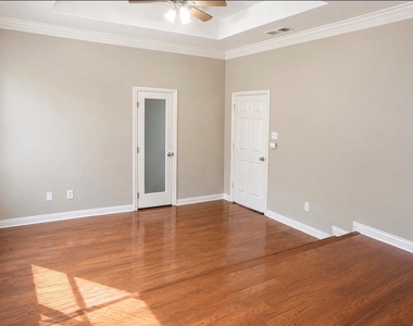 2043 Chevella Drive - Photo Thumbnail 4