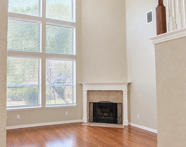 2043 Chevella Drive - Photo Thumbnail 7