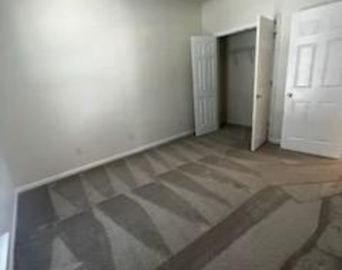 1504 Sylvia Court - Photo Thumbnail 8