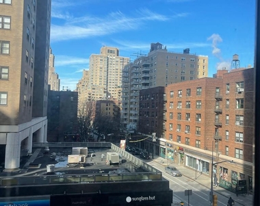 Astor Place - Photo Thumbnail 6