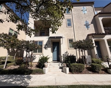4341 Blazing Star Way - Photo Thumbnail 2