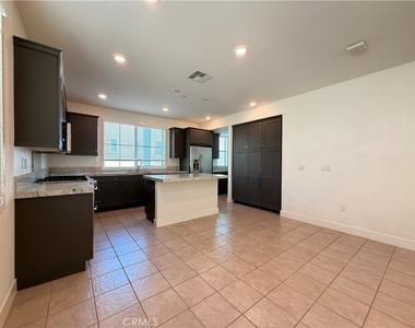 4341 Blazing Star Way - Photo Thumbnail 12