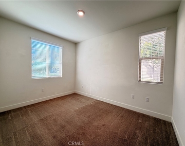 4341 Blazing Star Way - Photo Thumbnail 17