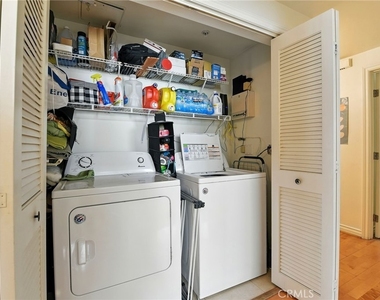 1241 S Westgate Avenue - Photo Thumbnail 17