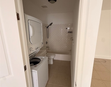 5509 Crebs Avenue - Photo Thumbnail 11