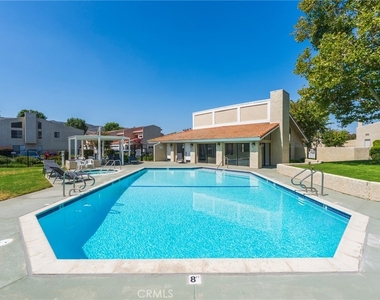 5694 E Los Angeles - Photo Thumbnail 28