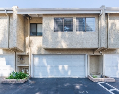 5694 E Los Angeles - Photo Thumbnail 3