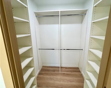 1133 E Geraldine Avenue - Photo Thumbnail 15