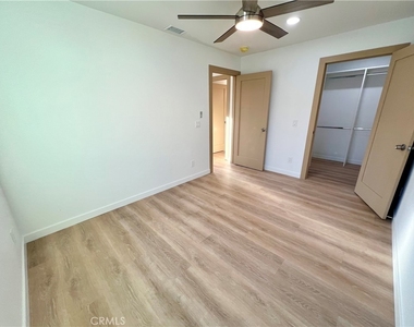 1133 E Geraldine Avenue - Photo Thumbnail 13