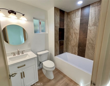 1133 E Geraldine Avenue - Photo Thumbnail 17