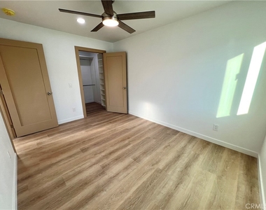 1133 E Geraldine Avenue - Photo Thumbnail 11